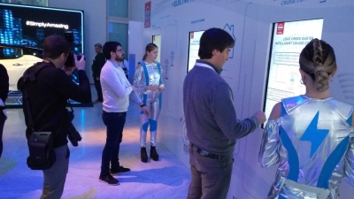 Trivia animada Nissan - Lanzamiento Nissan Leaf Trivia animada Nissan - Lanzamiento Nissan Leaf